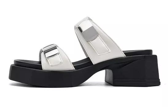 Шлепанцы женские бежевый Eblan