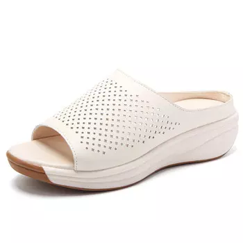 Шлепанцы женские бежевый Reivantix