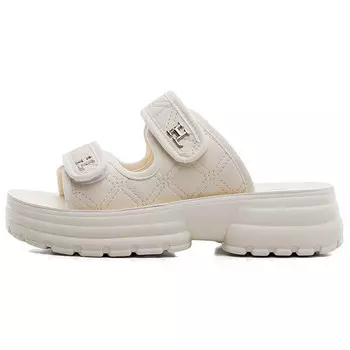 Шлепанцы женские бежевый Warrior