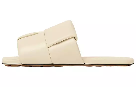 Шлепанцы женские Bottega Veneta Padded, белый