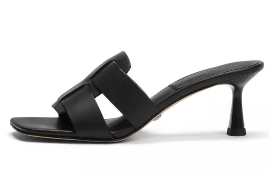 Шлепанцы женские Charles&Keith