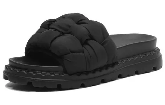 Шлепанцы женские черный Cameido