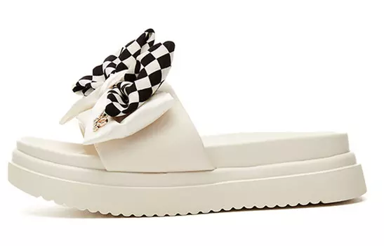 Шлепанцы женские Daphne, белый