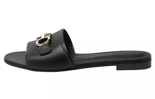 Шлепанцы женские Ferragamo, черный