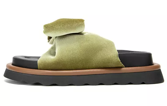 Шлепанцы женские Mio, золотой