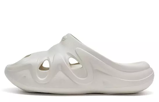 Шлепанцы женские молочные чайные белые Xtep