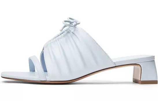 Шлепанцы женские однотонные Charles&Keith