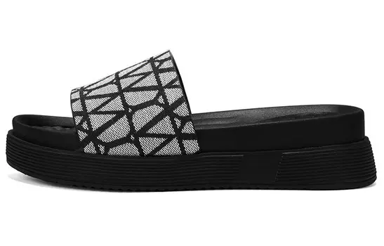 Шлепанцы женские Oms, цвет Champagne