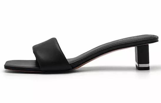 Шлепанцы женские Pedro