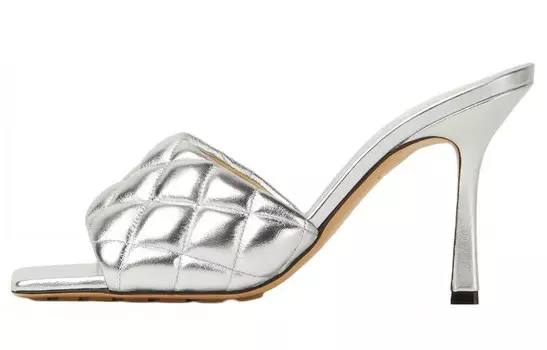 Шлепанцы женские серебряные Bottega Veneta