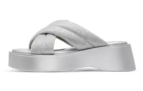 Шлепанцы женские серебряные C°Banner