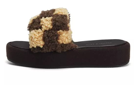 Шлепанцы женские темно-коричневые Charles&Keith