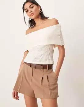 Шорты ASOS DESIGN с высокой талией и поясом из искусственной кожи цвета мокко