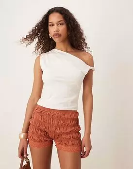 Шорты ASOS DESIGN со сборками и двухслойной кружевной отделкой цвета ржавчины
