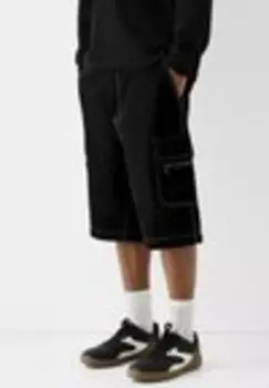 Шорты BAGGY BERMUDA Bershka, черный