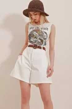 Шорты – белые – нормальная талия Trend Alaat Stili, белый