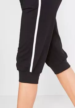 Шорты CAPRI bonprix, черный