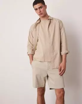 Шорты-чиносы ASOS DESIGN облегающего кроя бежевого цвета средней длины