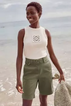 Шорты-Чиносы длиной до колена Next, зеленый