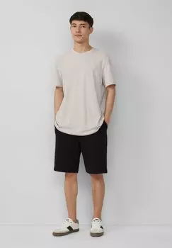 Шорты DETROIT-BERMUDA MIT FLAMMGARNSTRUKTUR IM RELAXED FIT - Tracksuit bottoms s.Oliver, черный
