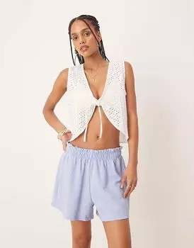 Шорты Gina Tricot из сирсакера в синюю клетку