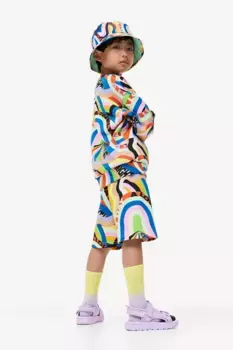 Шорты из спортивного трико с рисунком H&M, красный