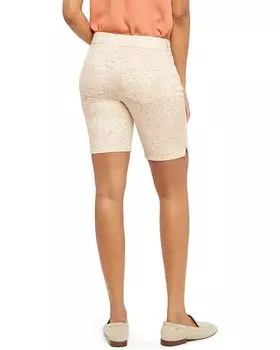 Шорты NYDJ Ella Shorts w/ Side Seam Slits in Daydream Leopard, цвет Daydream Leopard