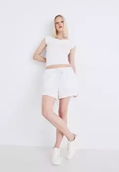 Шорты RELAXED BLEND Gina Tricot, белый