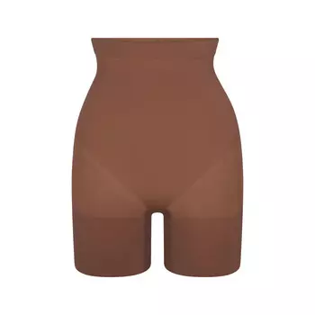 Шорты с высокой талией до середины бедра SKIMS Everyday Sculpt, цвет Jasper