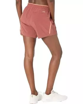Шорты Saucony Outpace 5" Shorts, цвет Apple Butter
