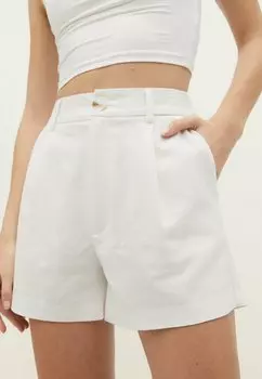 Шорты Stradivarius, белый