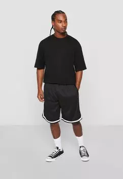 Шорты Stripes Urban Classics, черный