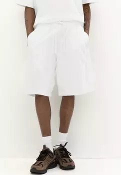 Шорты Tracksuit bottoms PULL&BEAR, белый