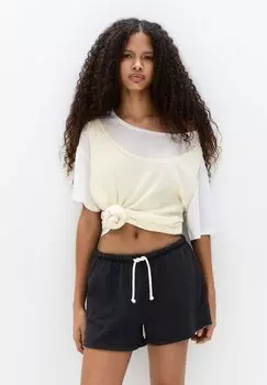 Шорты Tracksuit bottoms PULL&BEAR, черный