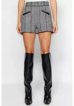 Шорты Trendyol, черные