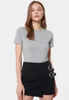 Шорты Trendyol, черный