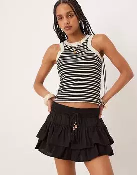 Шорты-трусы ASOS DESIGN черного цвета с оборками