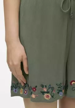 Шорты Vero Moda, лавровый венок