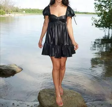 Сицилийское платье черного цвета Amanda Uprichard