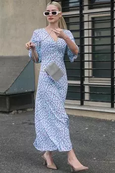 Синее платье-миди с v-образным вырезом и узором MG1797 MADMEXT