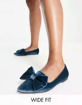 Синие бархатные балетки с острым носком и бантом ASOS DESIGN Wide Fit Lake