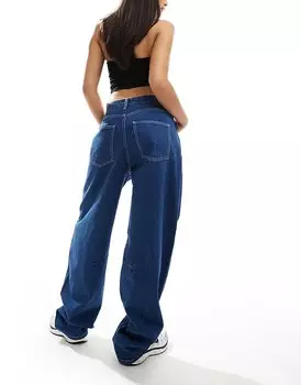 Синие джинсы с круглым вырезом ASOS DESIGN