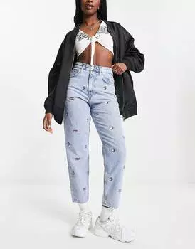 Синие джинсы с высокой посадкой и принтом Tommy Jeans