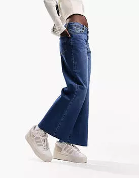 Синие укороченные широкие джинсы ASOS DESIGN