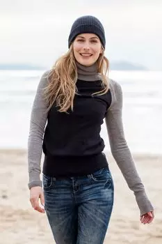 Синий свитер из шерсти мериноса Celtic & Co. , синий