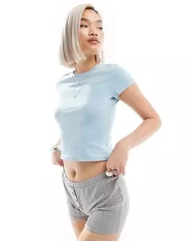 Синяя укороченная футболка в рубчик Monki