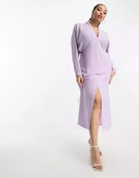 Сиреневое платье миди ASOS Design Curve с глубоким вырезом и рукавами «летучая мышь»