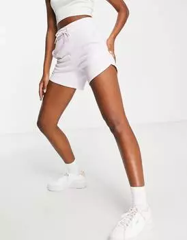 Сиреневые шорты с маленьким логотипом Puma Essentials