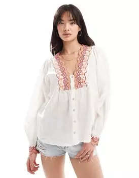 Скальперы – Белая рубашка с рисунком на груди Scalpers