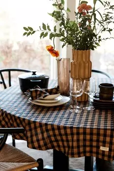 Скатерть ава Svanefors, диаметр 180 см, коричневый